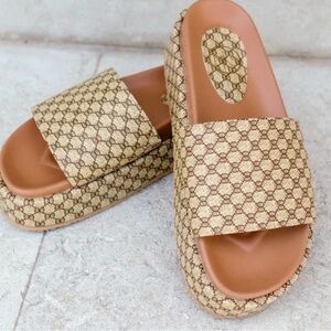 Boutique Platform Sandals-Makers Shoes